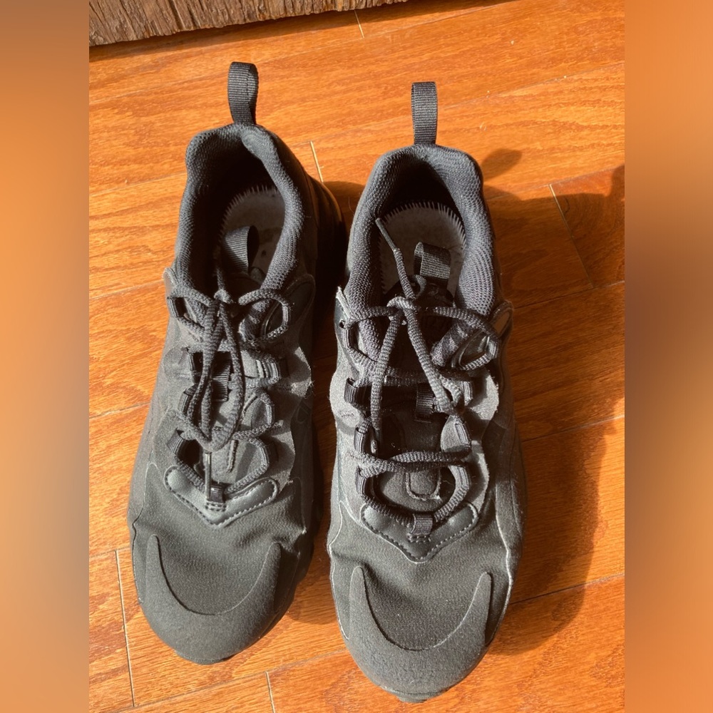 Nike 270 React